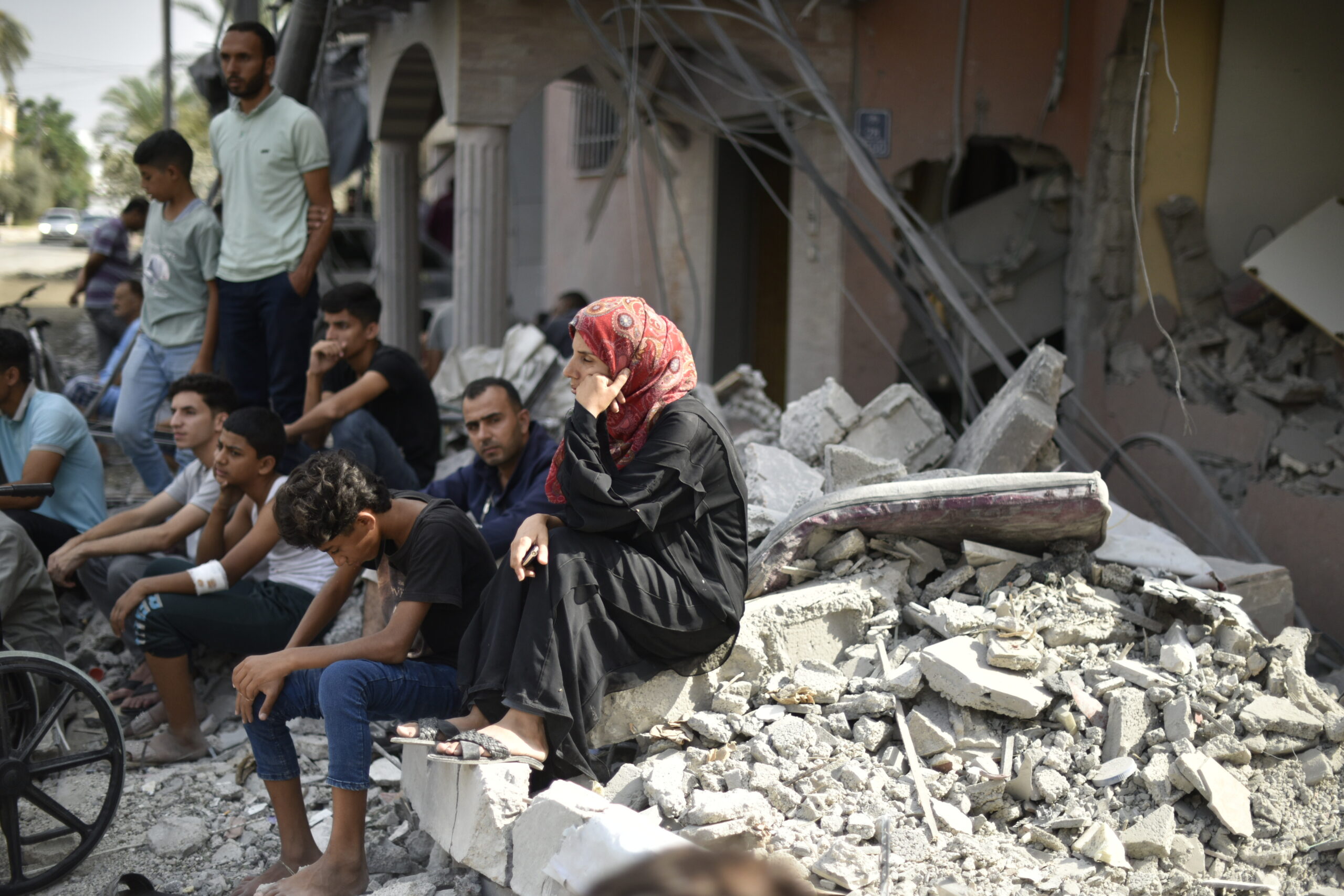 Penderitaan rakyat Palestin telah mendorong individu dari pelbagai latar belakang untuk meneliti ajaran Islam, bukan sahaja dari sudut sejarah dan falsafah, tetapi juga dari aspek nilai kemanusiaan yang diketengahkan oleh agama ini.