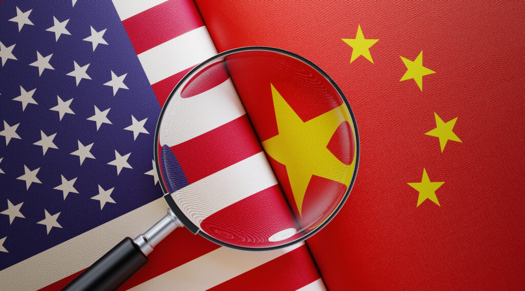 Dalam beberapa tahun kebelakangan ini, China telah mencatat pertumbuhan pesat merentasi pelbagai sektor, menjadikannya kuasa besar yang bukan sahaja menyaingi tetapi dalam beberapa aspek mengatasi Amerika Syarikat. Dari sudut ekonomi, teknologi, infrastruktur, dan inovasi, China kini semakin mengukuhkan kedudukannya sebagai negara dominan di peringkat global. 