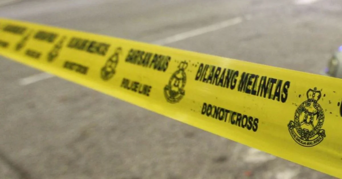 Tiga pelajar sebuah sekolah agama mengalami kecederaan apabila mercun yang mereka ubah suai meletup, mengakibatkan seorang daripada mereka kehilangan jari tangan. Kejadian ini sekali lagi menimbulkan kebimbangan mengenai bahaya pengubahsuaian bahan letupan tanpa kawalan.