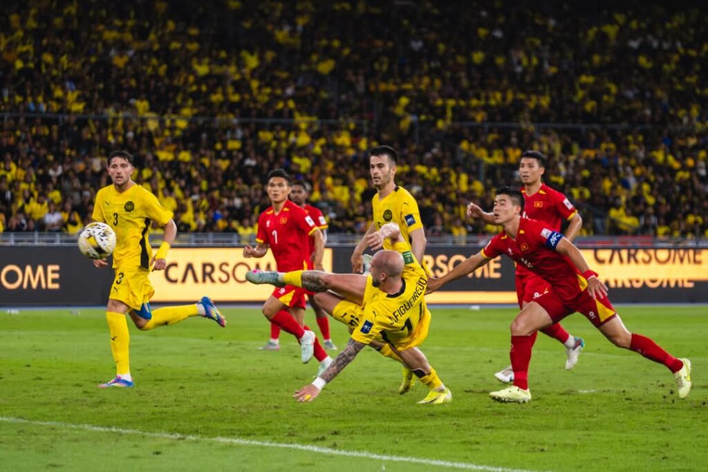 Kemenangan skuad Harimau Malaya 4-0 ke atas Vietnam bukan sekadar satu perlawanan biasa, ia adalah satu manifestasi kejayaan kepada transformasi yang telah lama dituntut dalam dunia bola sepak negara.
