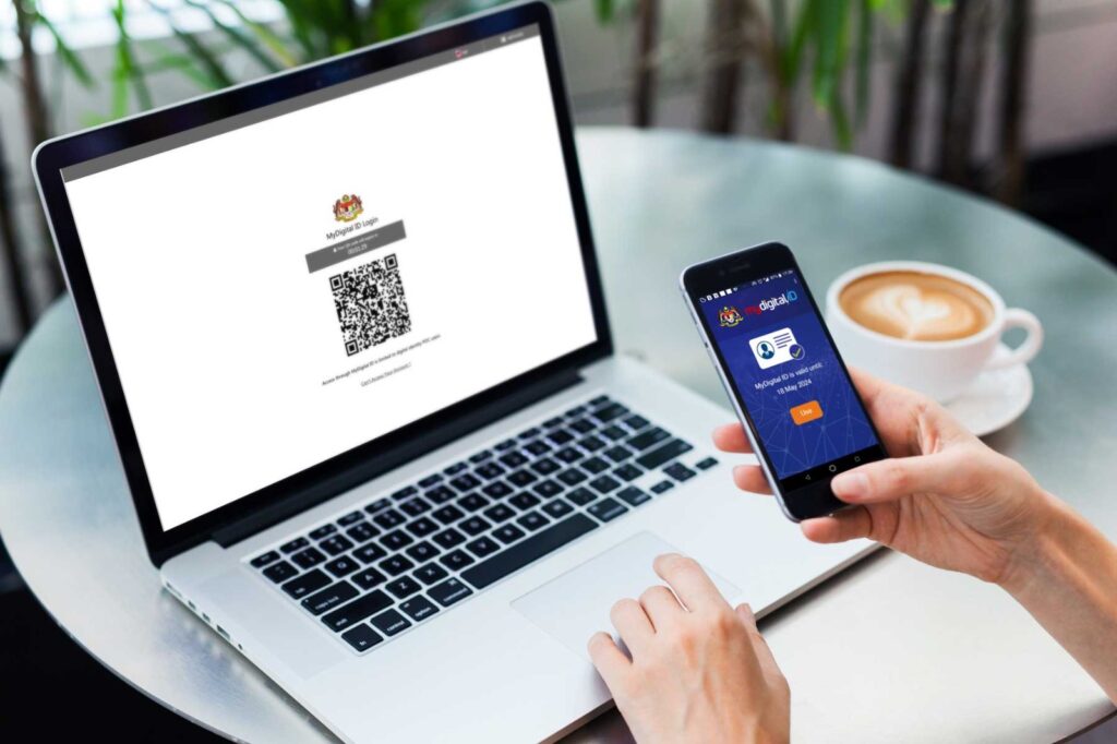Kerajaan Malaysia kini giat memperluaskan penggunaan MyDigital ID, sebuah sistem identiti digital kebangsaan yang dibangunkan oleh Unit Pemodenan Tadbiran dan Perancangan Pengurusan Malaysia (MAMPU) bagi meningkatkan keselamatan, integriti data dan kecekapan perkhidmatan dalam talian sektor awam.