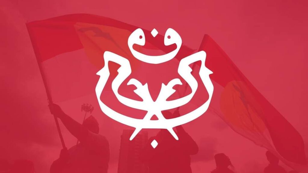 Di tengah-tengah landskap politik yang semakin berpusat kepada komunikasi digital, kehadiran aktif di media sosial bukan lagi sekadar pilihan, ia adalah keperluan strategik yang menentukan kelangsungan sesebuah parti politik.